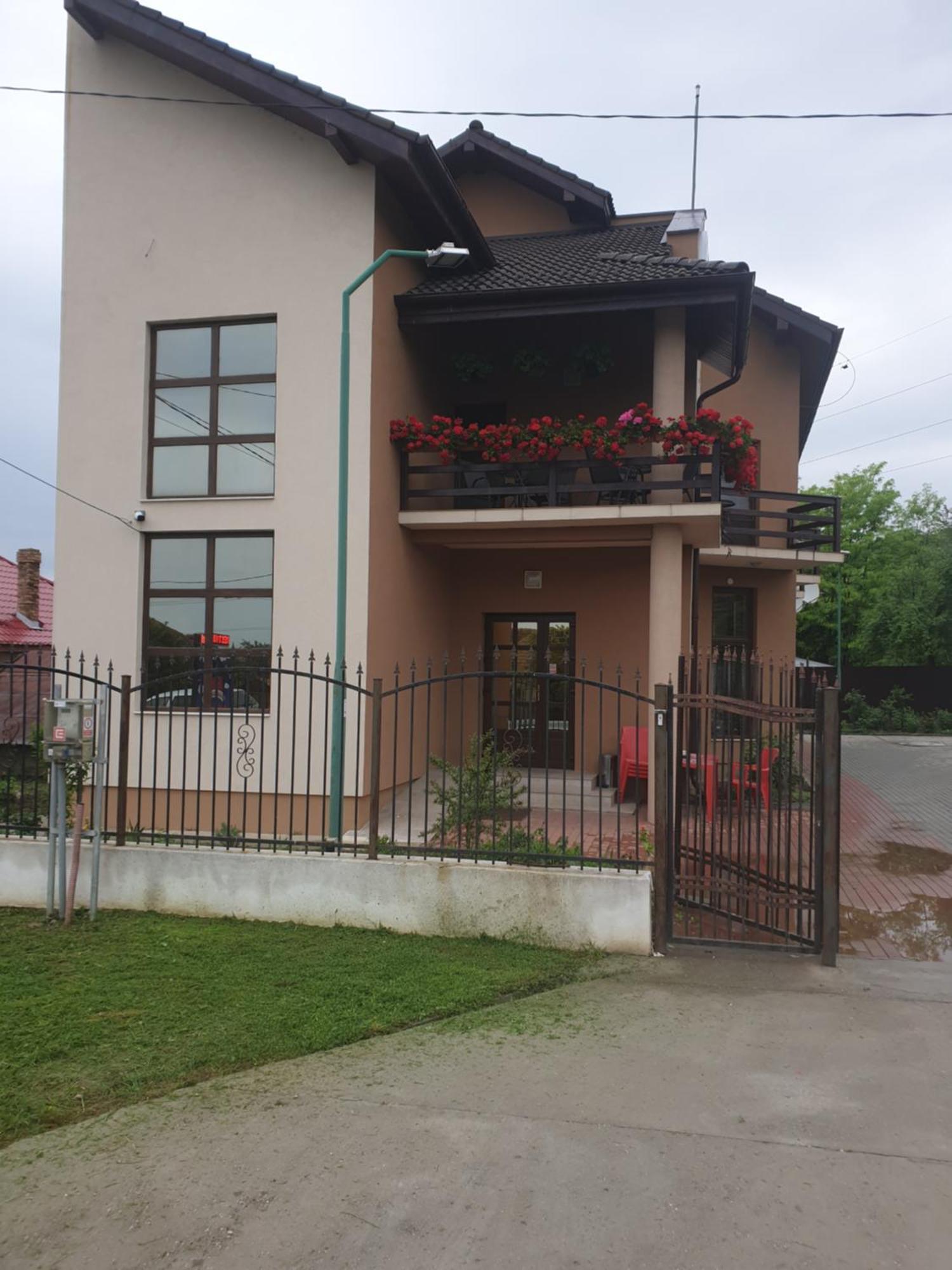 Pensiunea Casa Soarelui Simian Ngoại thất bức ảnh